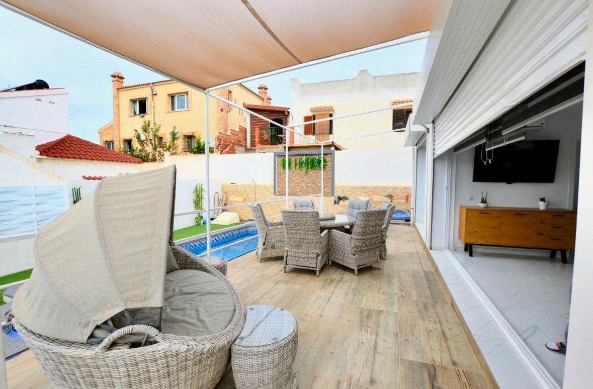 5 soveværelse Villa til salg i Blue Lagoon med swimmingpool - € 379.900 (Ref: 8939548)