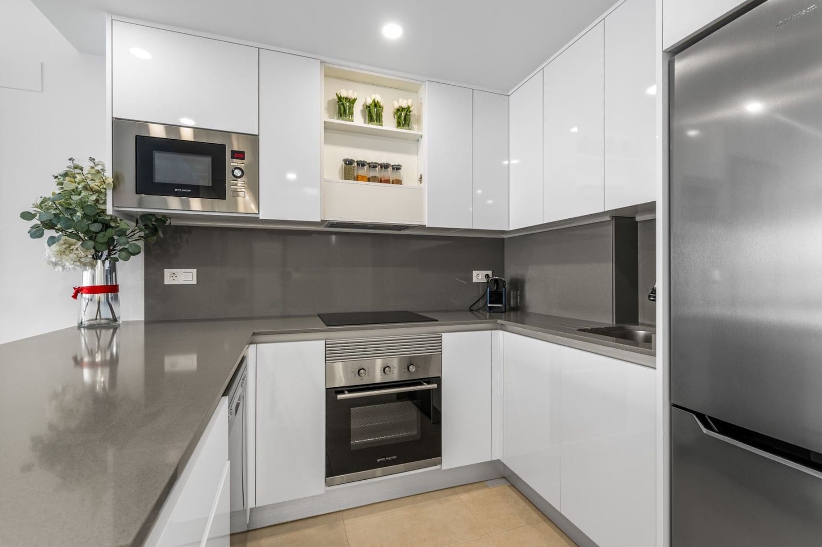 3 sypialnia Apartament na sprzedaż w Villamartin z basenem garażem - 359 000 € (Ref: 8939551)