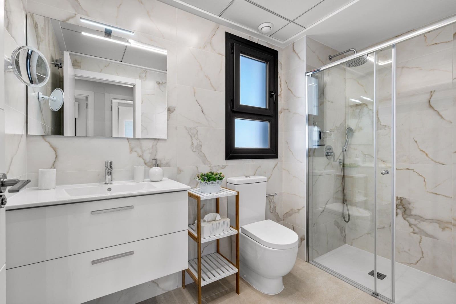 3 sypialnia Apartament na sprzedaż w Villamartin z basenem garażem - 359 000 € (Ref: 8939551)