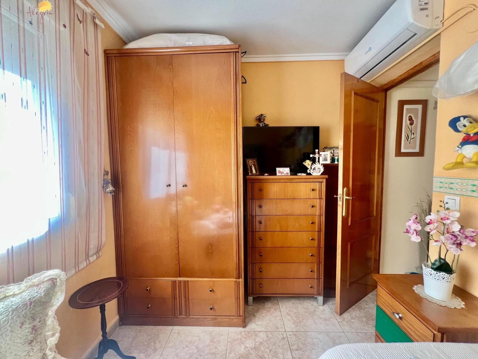3 quarto Moradia Geminada para venda em Torrevieja com piscina - 159 900 € (Ref: 8940032)