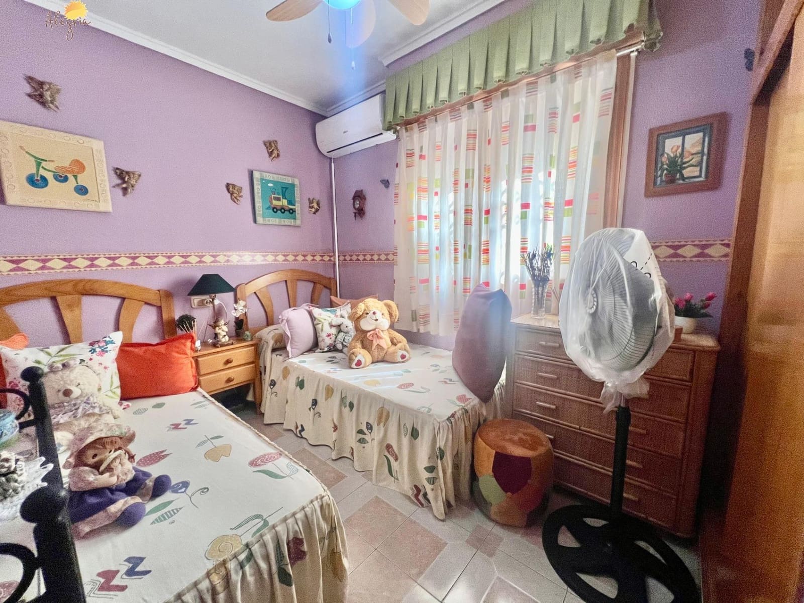 3 quarto Moradia Geminada para venda em Torrevieja com piscina - 159 900 € (Ref: 8940032)