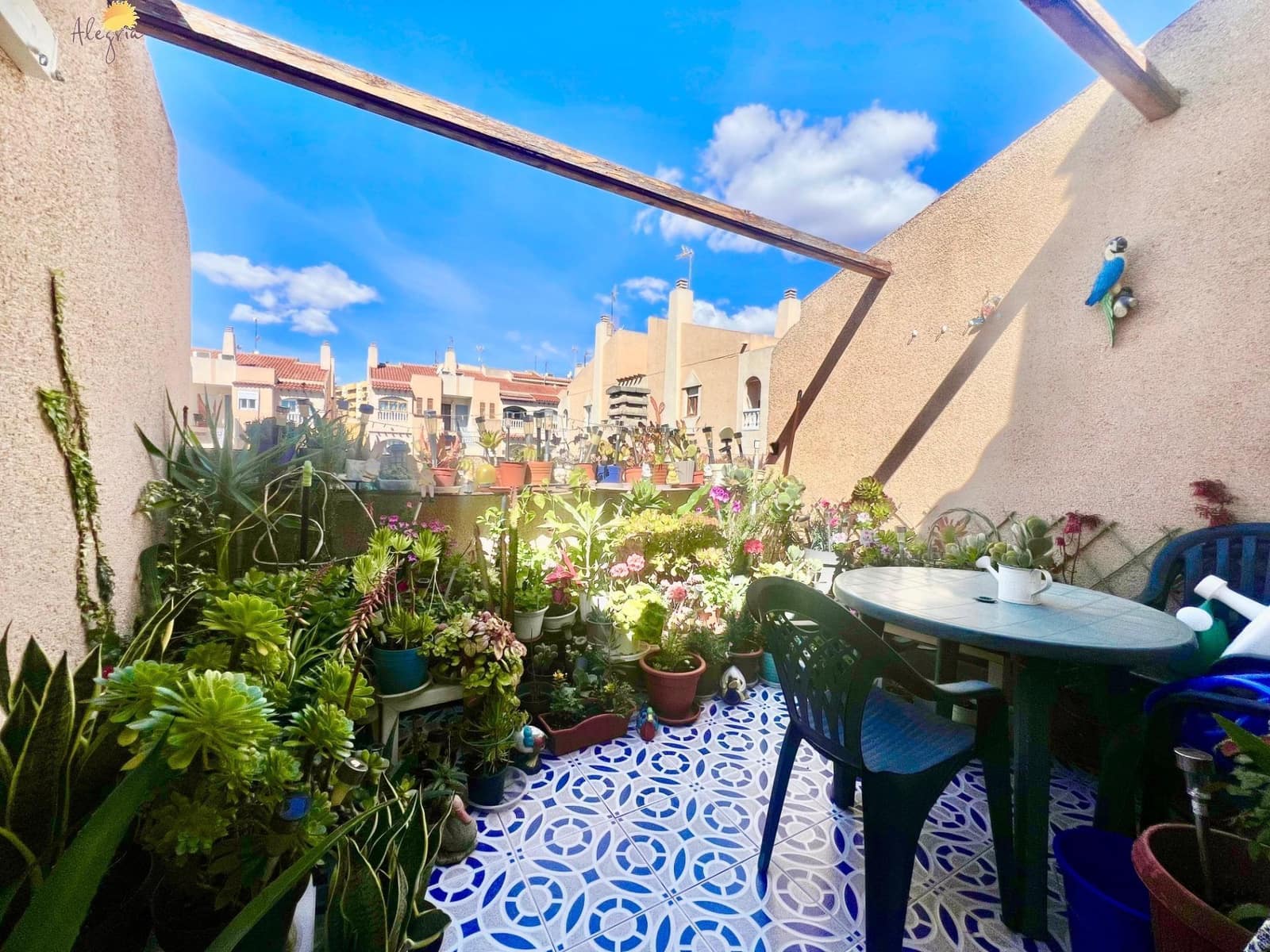 3 quarto Moradia Geminada para venda em Torrevieja com piscina - 159 900 € (Ref: 8940032)