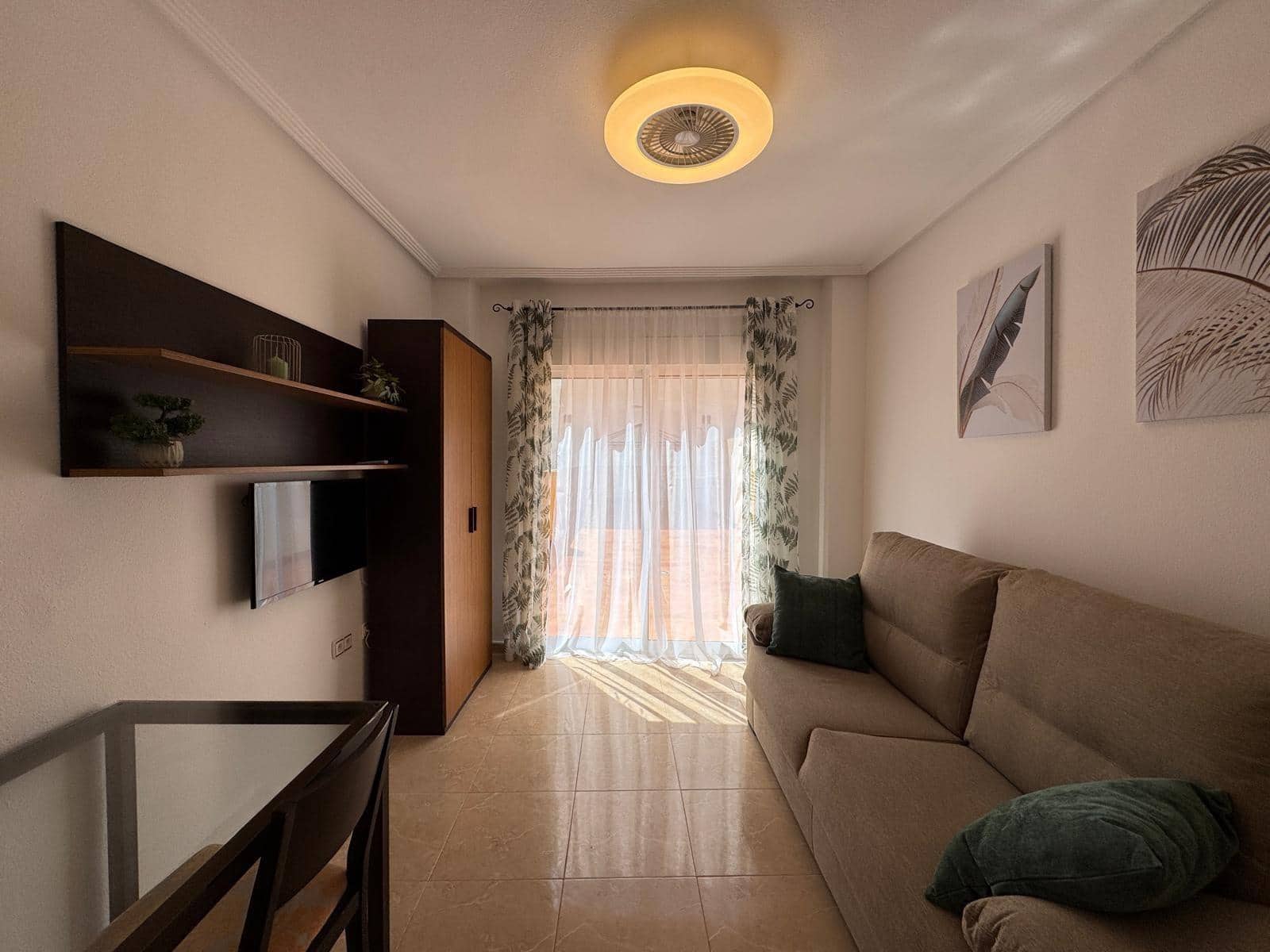 Studio til salg i Torrevieja - € 96.900 (Ref: 8940417)