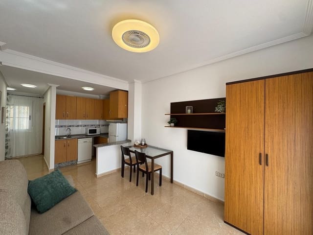 Studio till salu i Las Piscinas Naturales, Torrevieja - 96 900 € (Ref: 8940417)