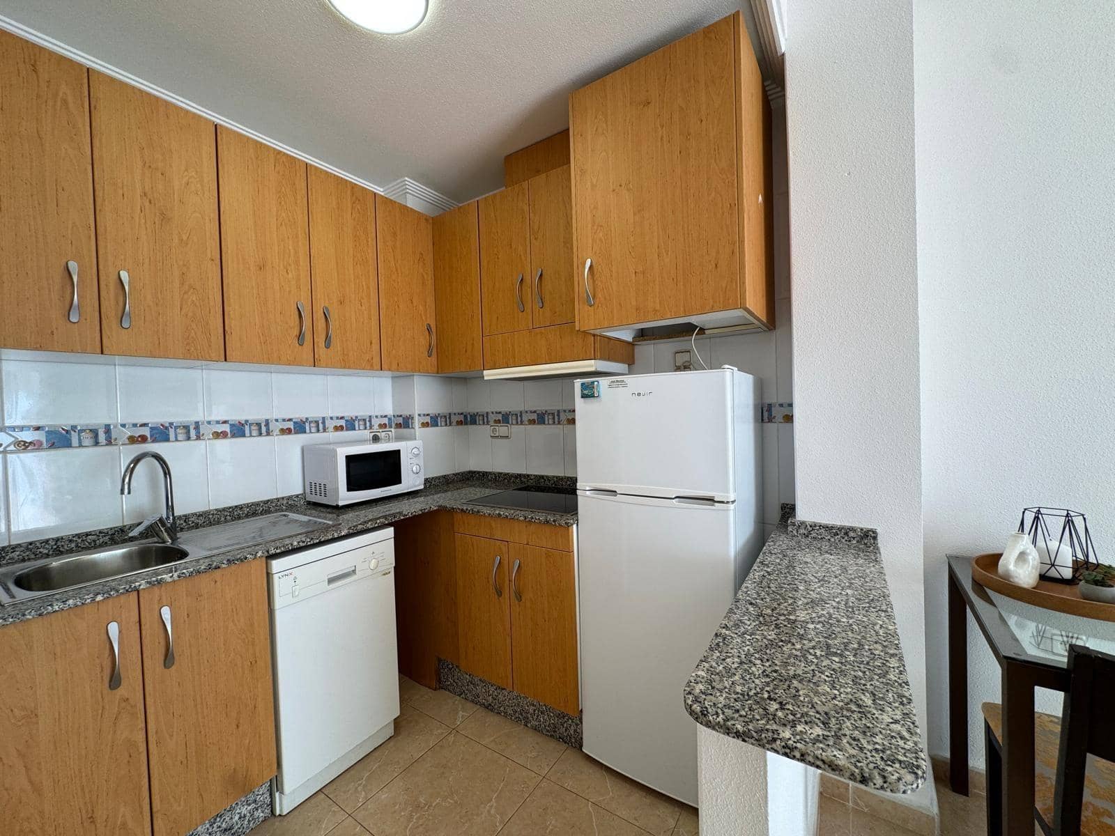 Studio til salg i Torrevieja - € 96.900 (Ref: 8940417)