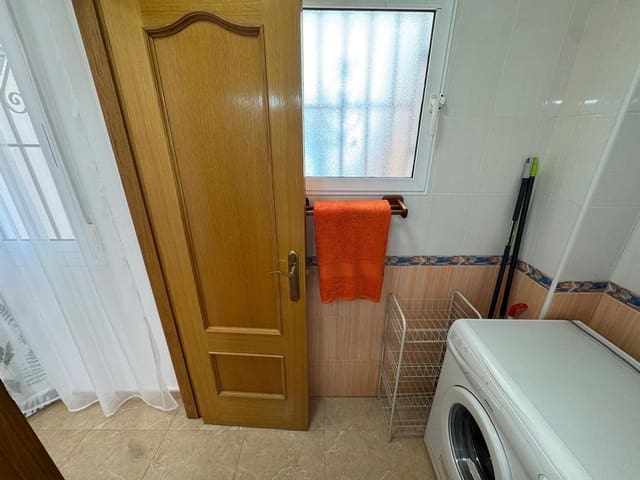 Studio te koop in Las Piscinas Naturales, Torrevieja - € 96.900 (Ref: 8940417)