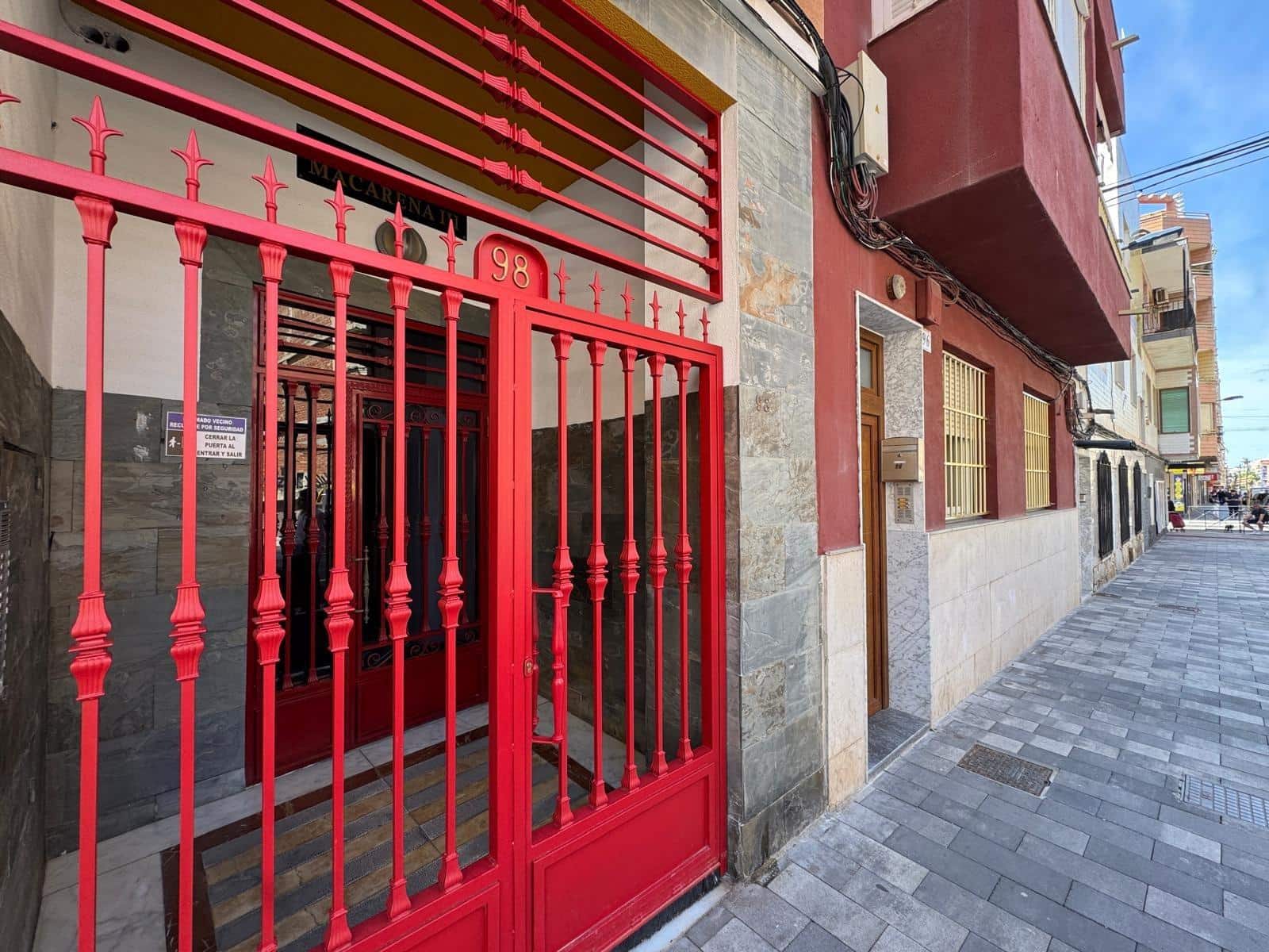 Studio til salg i Torrevieja - € 96.900 (Ref: 8940417)