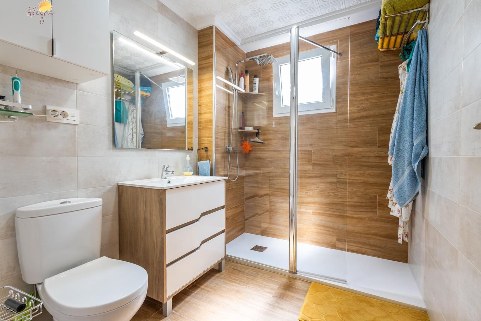 Apartamento de 3 habitaciones en Torrevieja en venta con garaje - 245.000 € (Ref: 8941318)