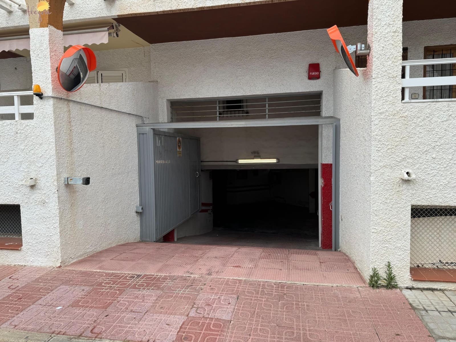 Apartamento de 3 habitaciones en Torrevieja en venta con garaje - 245.000 € (Ref: 8941318)