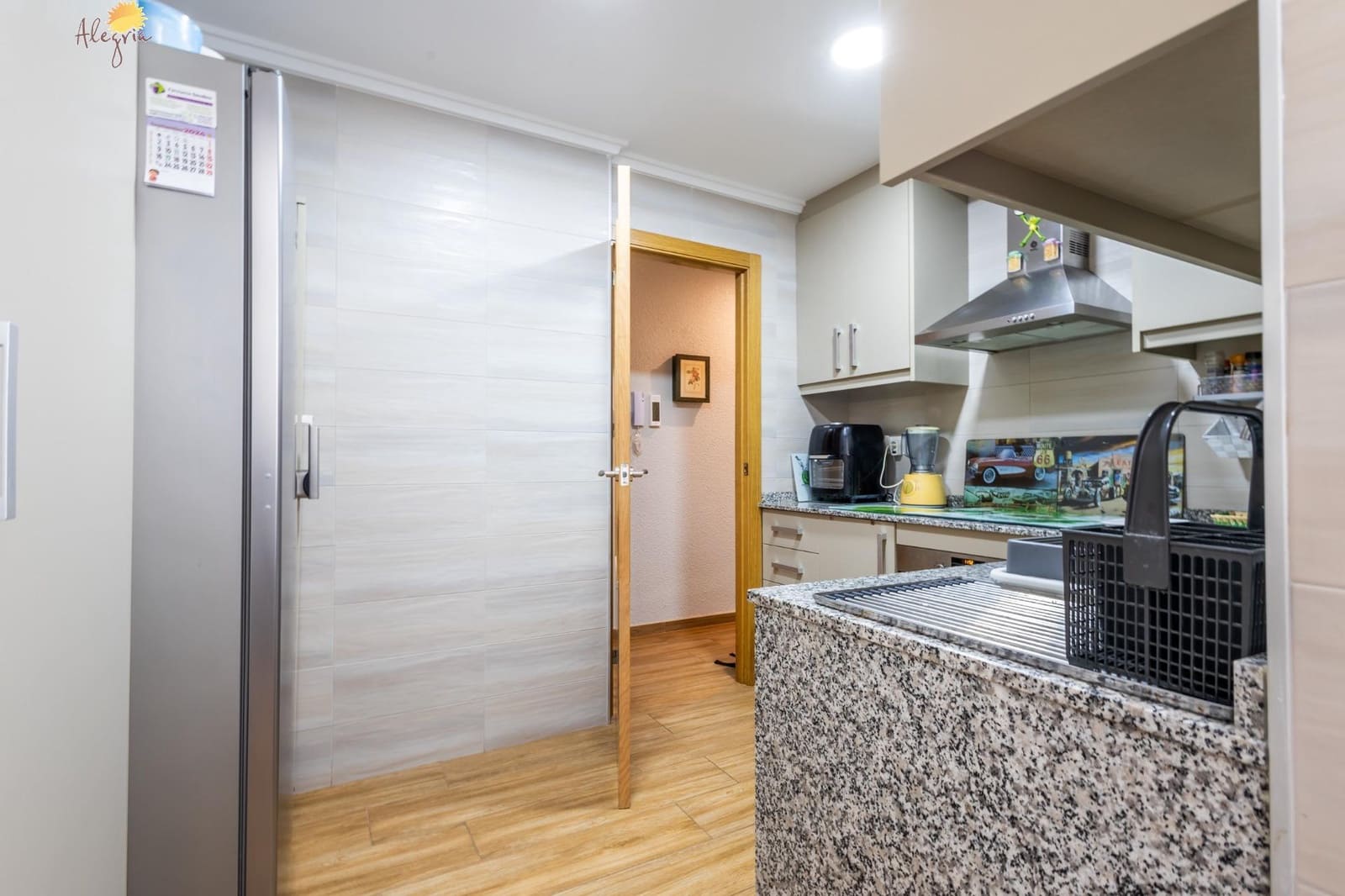 Apartamento de 3 habitaciones en Torrevieja en venta con garaje - 245.000 € (Ref: 8941318)