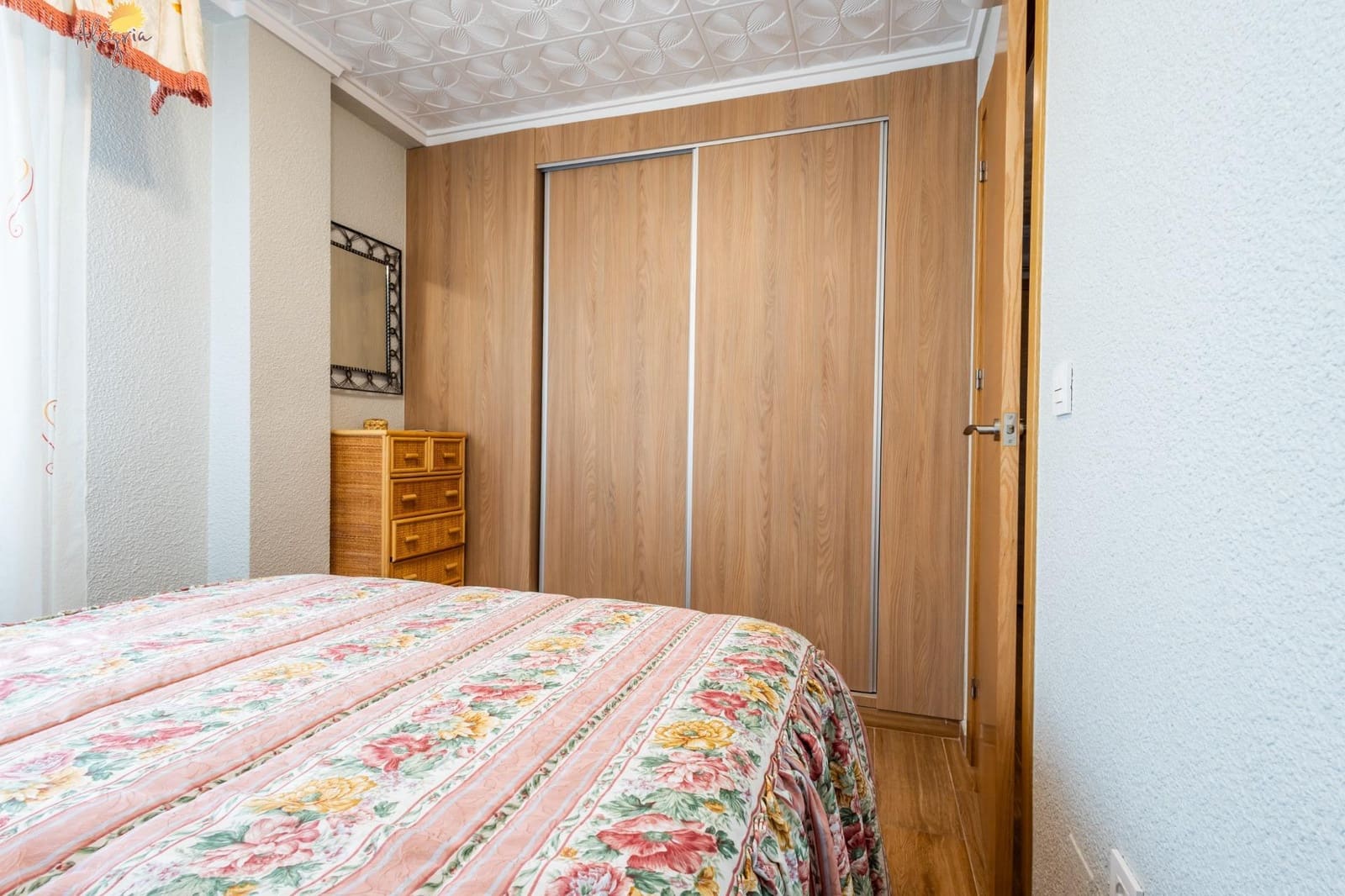 Apartamento de 3 habitaciones en Torrevieja en venta con garaje - 245.000 € (Ref: 8941318)