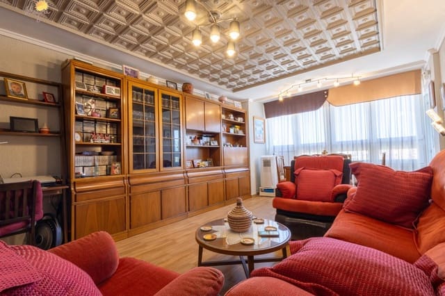 Apartamento de 3 habitaciones en Playa del Acequión, Torrevieja en venta con garaje - 245.000 € (Ref: 8941318)