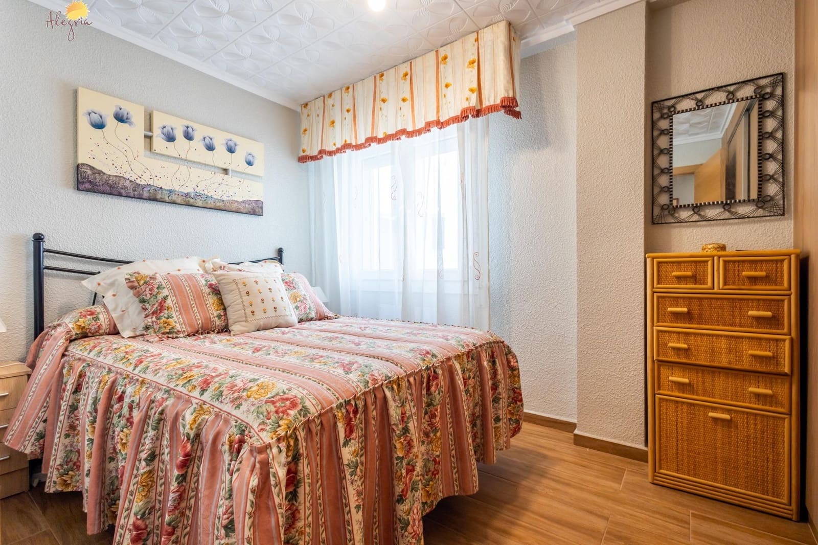 Apartamento de 3 habitaciones en Torrevieja en venta con garaje - 245.000 € (Ref: 8941318)