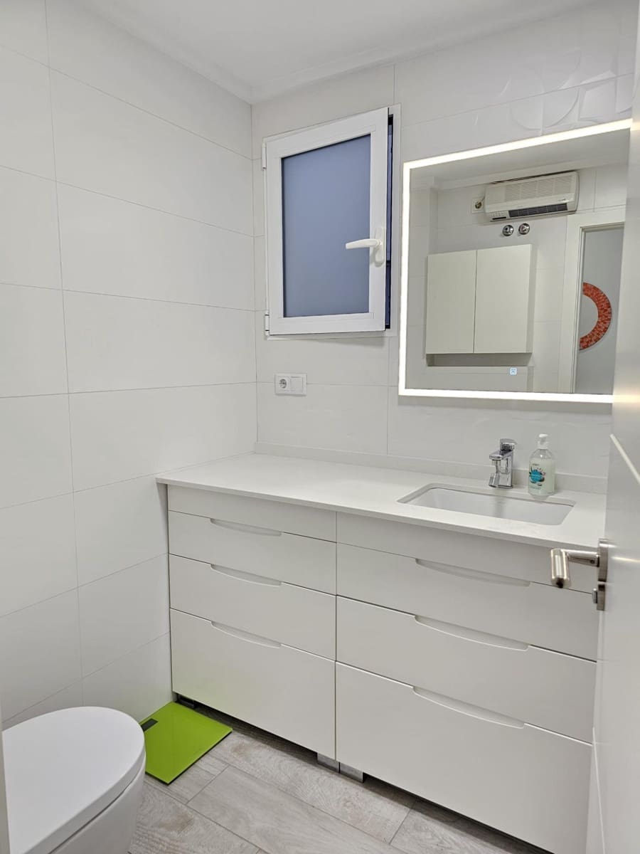 3 quarto Apartamento para venda em Torrevieja - 235 000 € (Ref: 8943855)