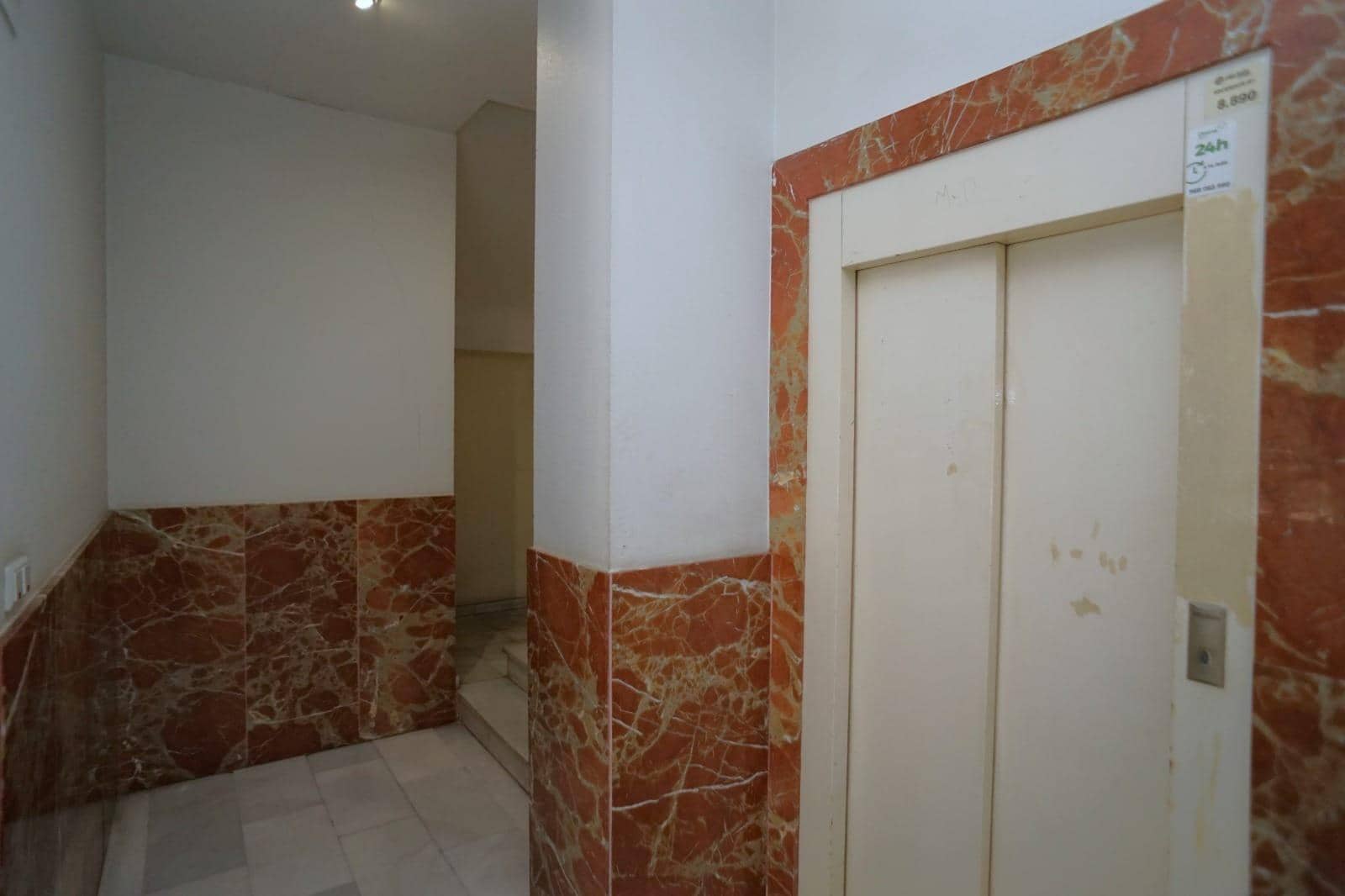 3 quarto Apartamento para venda em Torrevieja - 235 000 € (Ref: 8943855)
