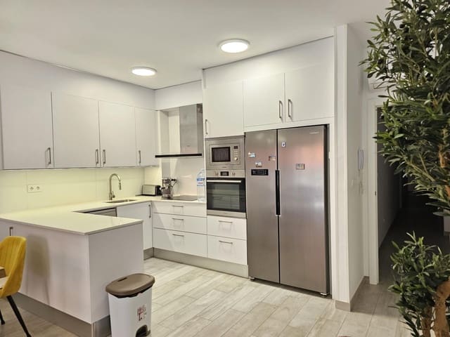 3 quarto Apartamento para venda em Avenida Habaneras - Curva de Palangre, Torrevieja - 235 000 € (Ref: 8943855)