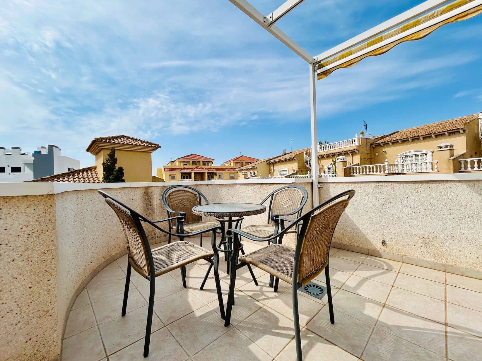 2 quarto Moradia para venda em Orihuela Costa com piscina - 279 000 € (Ref: 8946820)