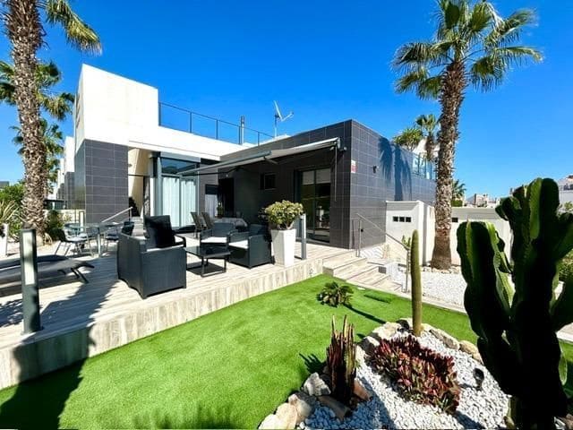 2 sovrum Radhus till salu i Las Filipinas med pool - 299 500 € (Ref: 8951409)