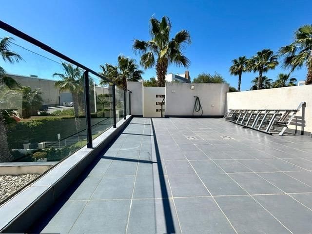 2 soveværelse Rækkehus til salg i Orihuela Costa med swimmingpool - € 299.500 (Ref: 8951409)