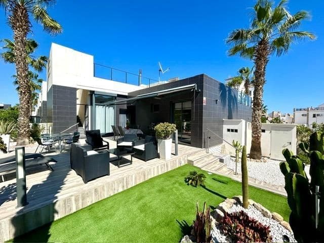 2 soveværelse Rækkehus til salg i Orihuela Costa med swimmingpool - € 299.500 (Ref: 8951409)