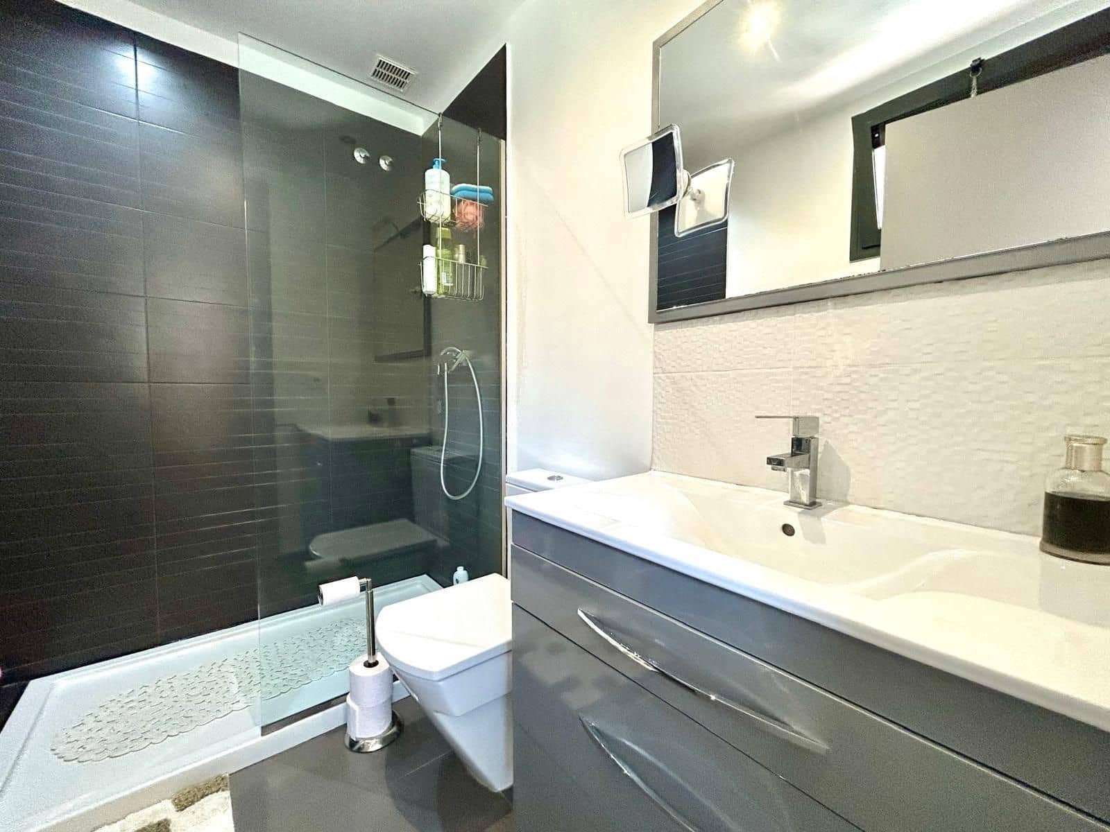 2 soveværelse Rækkehus til salg i Orihuela Costa med swimmingpool - € 299.500 (Ref: 8951409)