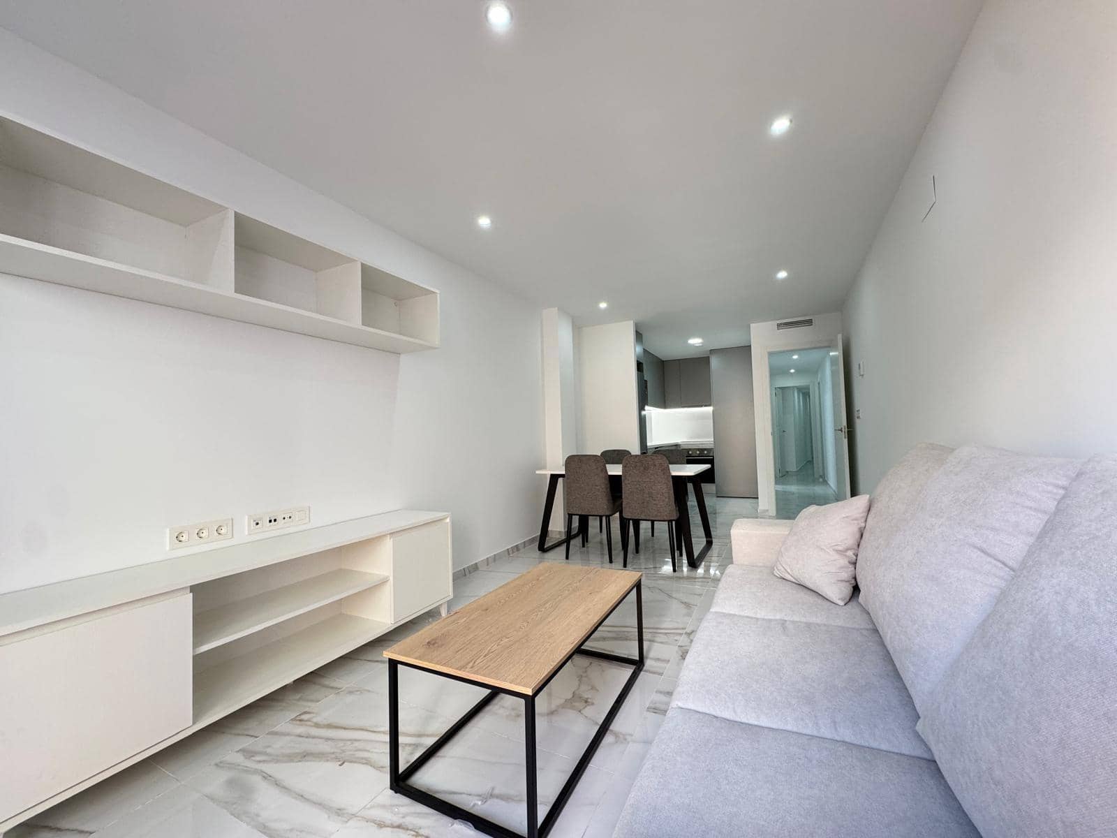 Apartamento de 2 habitaciones en Torrevieja en venta con garaje - 235.000 € (Ref: 8972811)