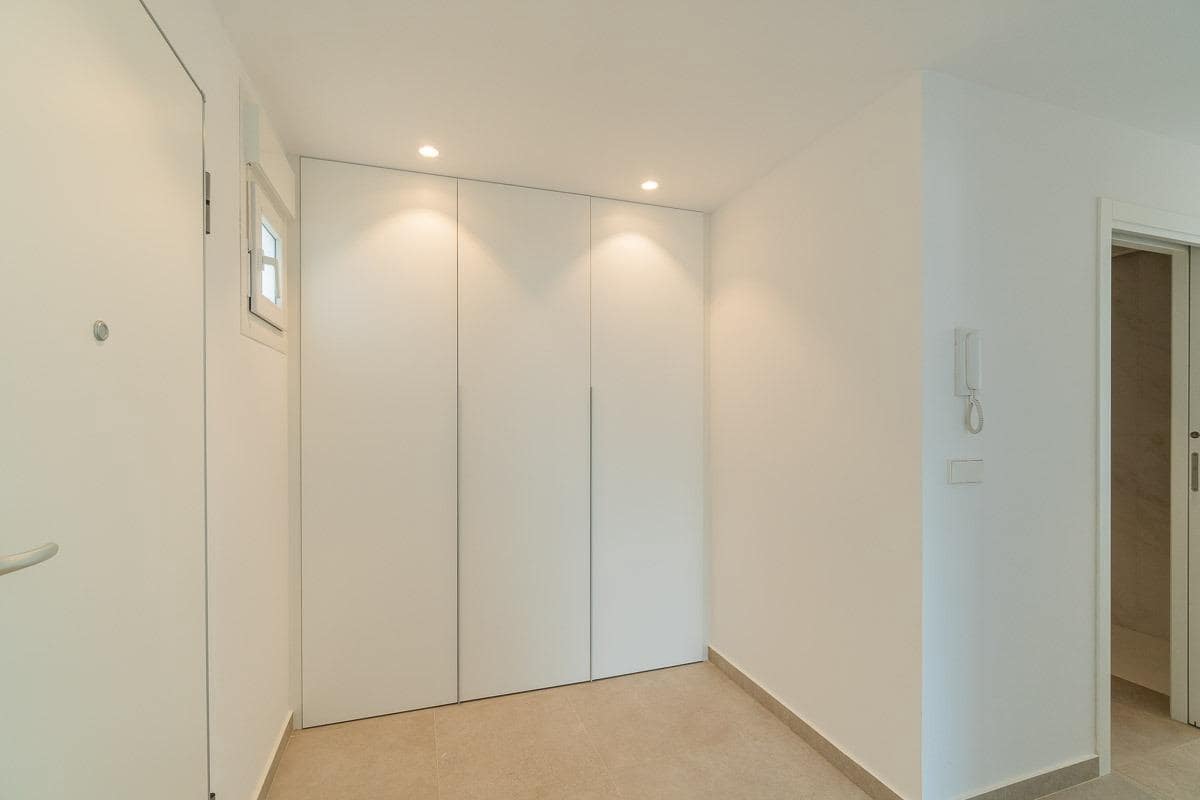 3 sypialnia Apartament na sprzedaż w Playa Flamenca z basenem garażem - 480 000 € (Ref: 8976335)