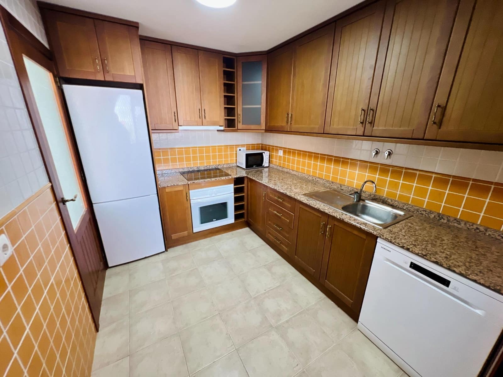 Ático de 3 habitaciones en Aguas Nuevas en venta con piscina - 240.000 € (Ref: 8980268)