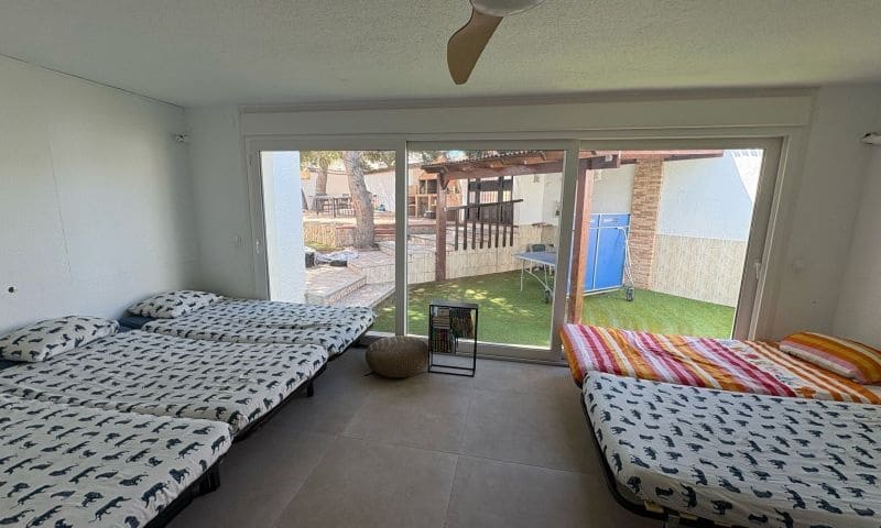 6 makuuhuone Huvila myytävänä paikassa Torrevieja mukana uima-altaan - 425 000 € (Ref: 8980269)