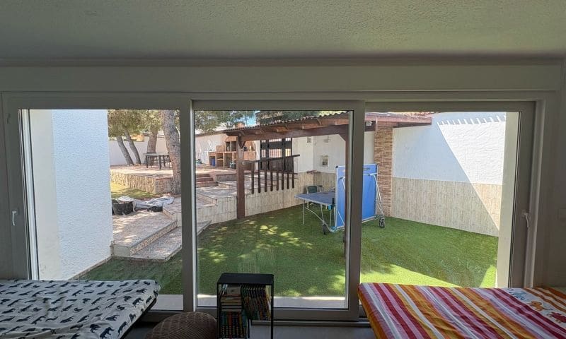 6 makuuhuone Huvila myytävänä paikassa Torrevieja mukana uima-altaan - 425 000 € (Ref: 8980269)