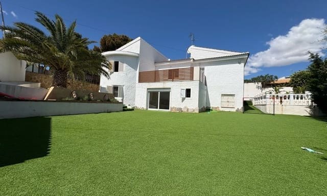 6 makuuhuone Huvila myytävänä paikassa Los Balcones - Los Altos, Torrevieja mukana uima-altaan - 425 000 € (Ref: 8980269)