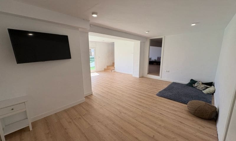 6 makuuhuone Huvila myytävänä paikassa Torrevieja mukana uima-altaan - 425 000 € (Ref: 8980269)