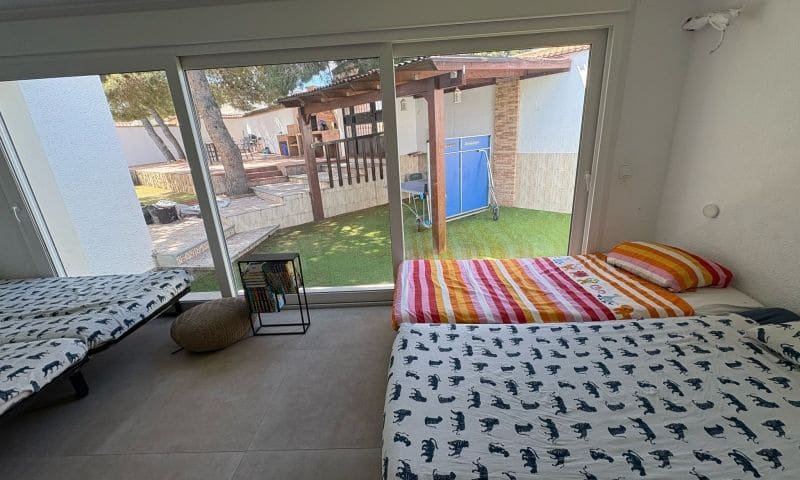 6 makuuhuone Huvila myytävänä paikassa Torrevieja mukana uima-altaan - 425 000 € (Ref: 8980269)