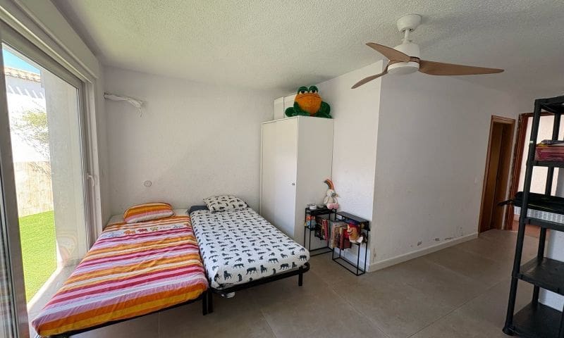 6 makuuhuone Huvila myytävänä paikassa Torrevieja mukana uima-altaan - 425 000 € (Ref: 8980269)