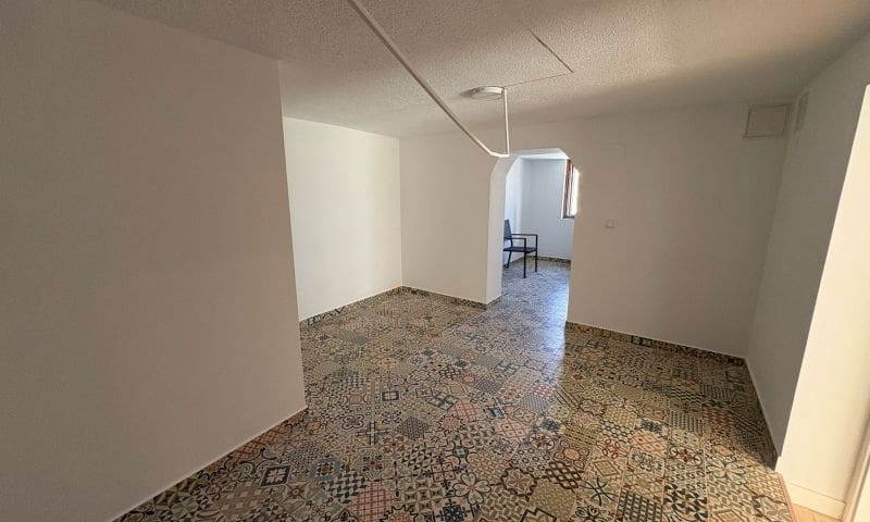 6 makuuhuone Huvila myytävänä paikassa Torrevieja mukana uima-altaan - 425 000 € (Ref: 8980269)