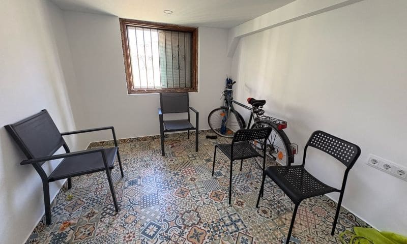 6 makuuhuone Huvila myytävänä paikassa Torrevieja mukana uima-altaan - 425 000 € (Ref: 8980269)