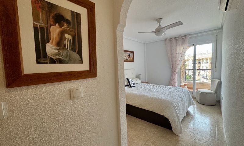 3 chambre Appartement à vendre à Playa Flamenca avec piscine - 259 995 € (Ref: 8980270)