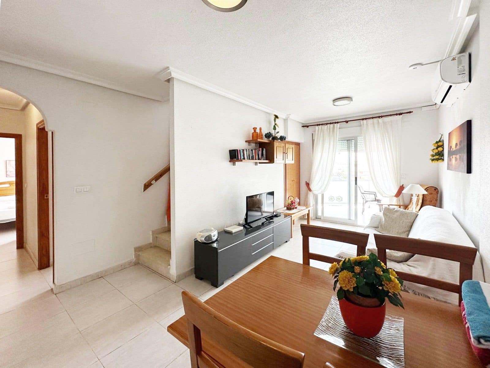 2 soverom Penthouse til salgs i Cabo Roig med svømmebasseng garasje - € 175 000 (Ref: 8986201)