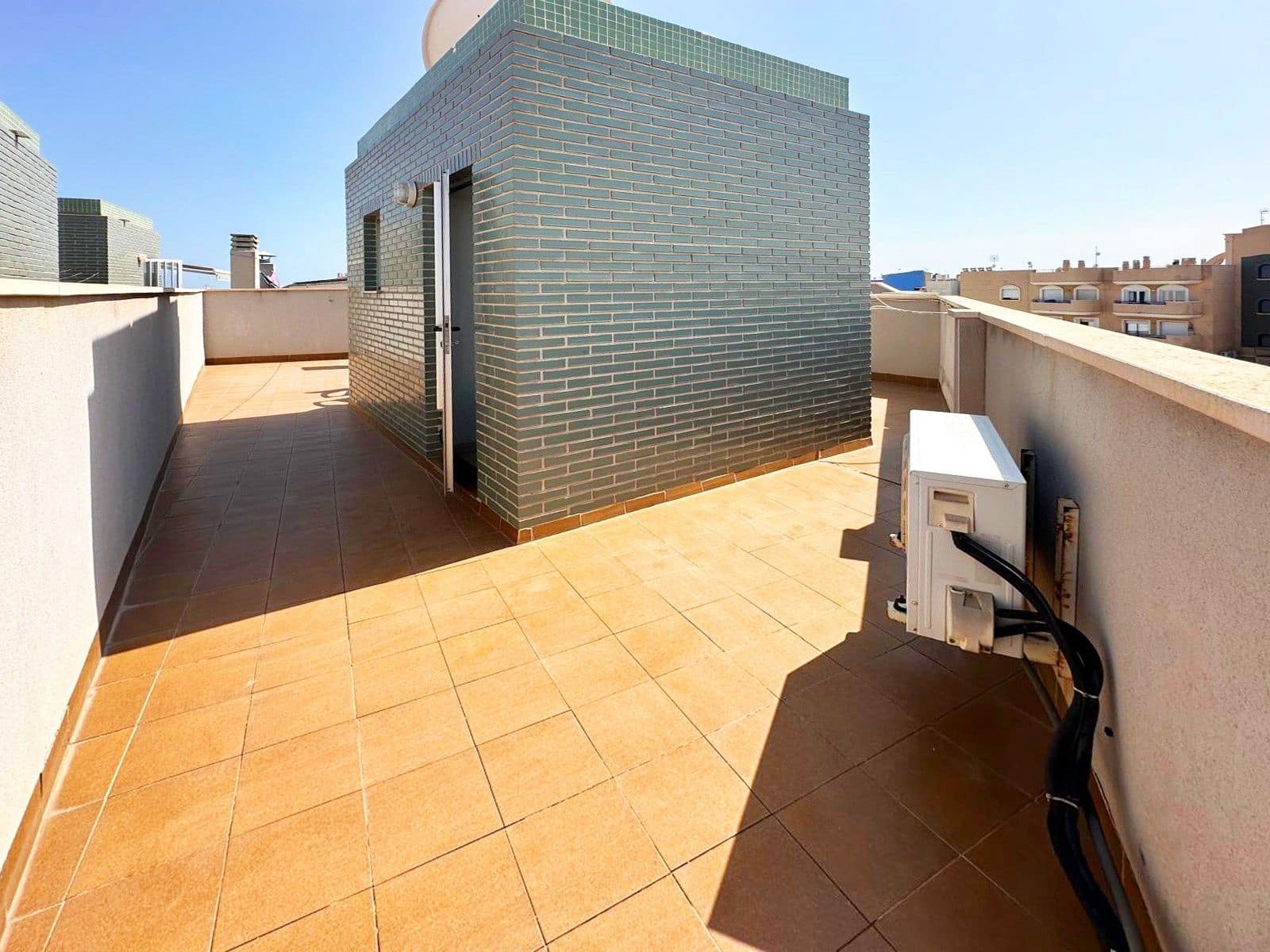 2 soverom Penthouse til salgs i Cabo Roig med svømmebasseng garasje - € 175 000 (Ref: 8986201)