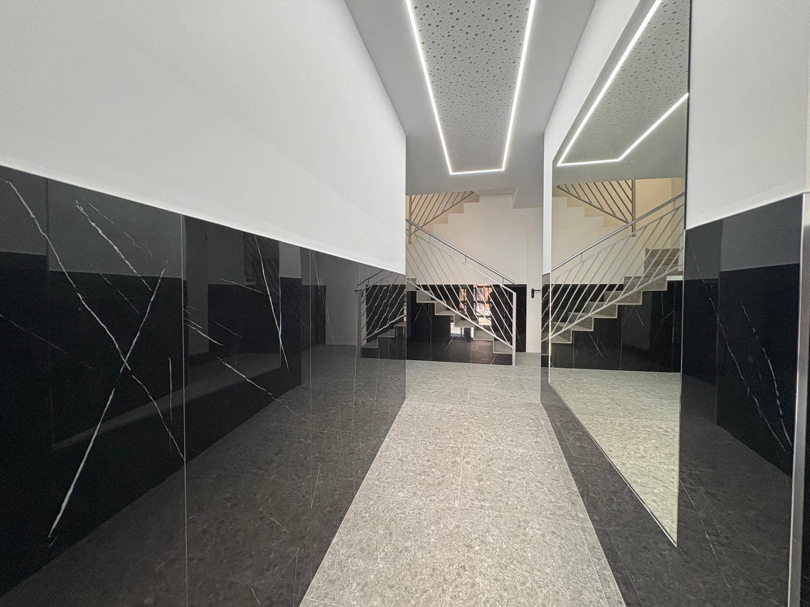 2 soverom Leilighet til salgs i Torrevieja - € 255 000 (Ref: 8986202)