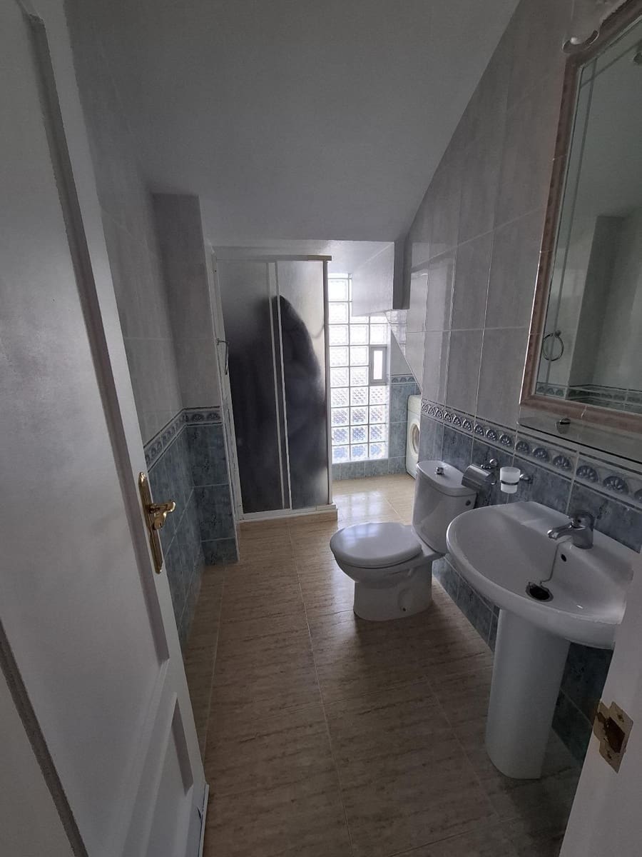 3 soveværelse Semi-Rækkehus til salg i Orihuela Costa med swimmingpool - € 298.000 (Ref: 8986205)