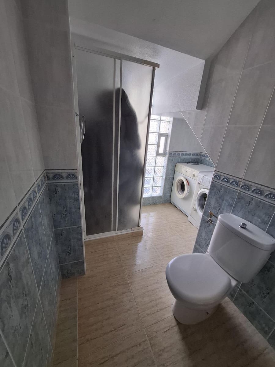 3 soveværelse Semi-Rækkehus til salg i Orihuela Costa med swimmingpool - € 298.000 (Ref: 8986205)