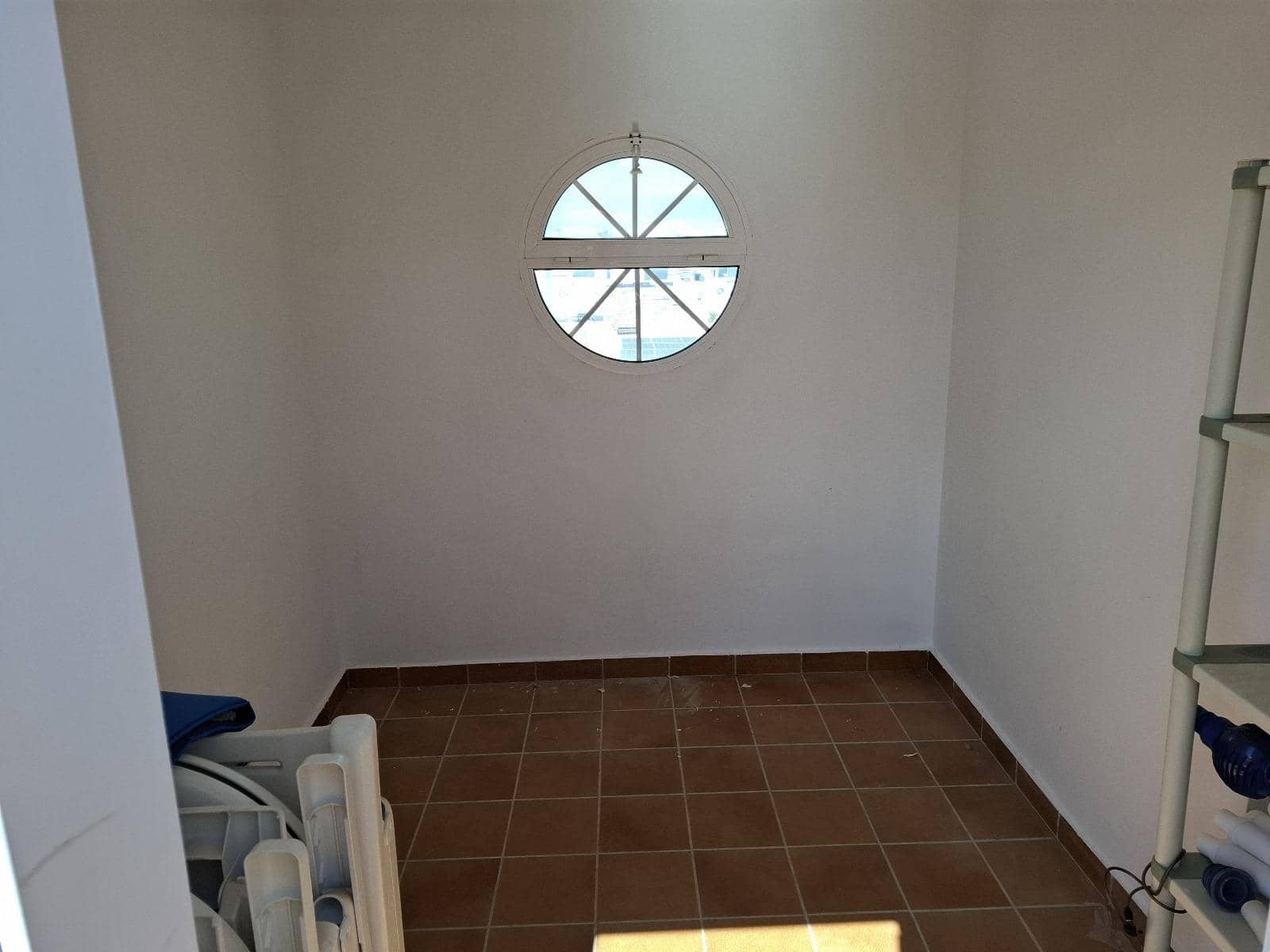 3 soveværelse Semi-Rækkehus til salg i Orihuela Costa med swimmingpool - € 298.000 (Ref: 8986205)