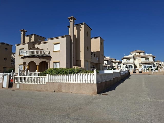 3 soveværelse Semi-Rækkehus til salg i Lomas de Cabo Roig - Los Dolses, Orihuela med swimmingpool - € 298.000 (Ref: 8986205)