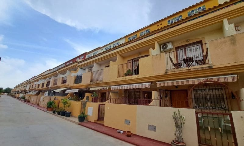 3 camera da letto Appartamento in vendita in Playa Flamenca con piscina - 185.000 € (Rif: 9005350)