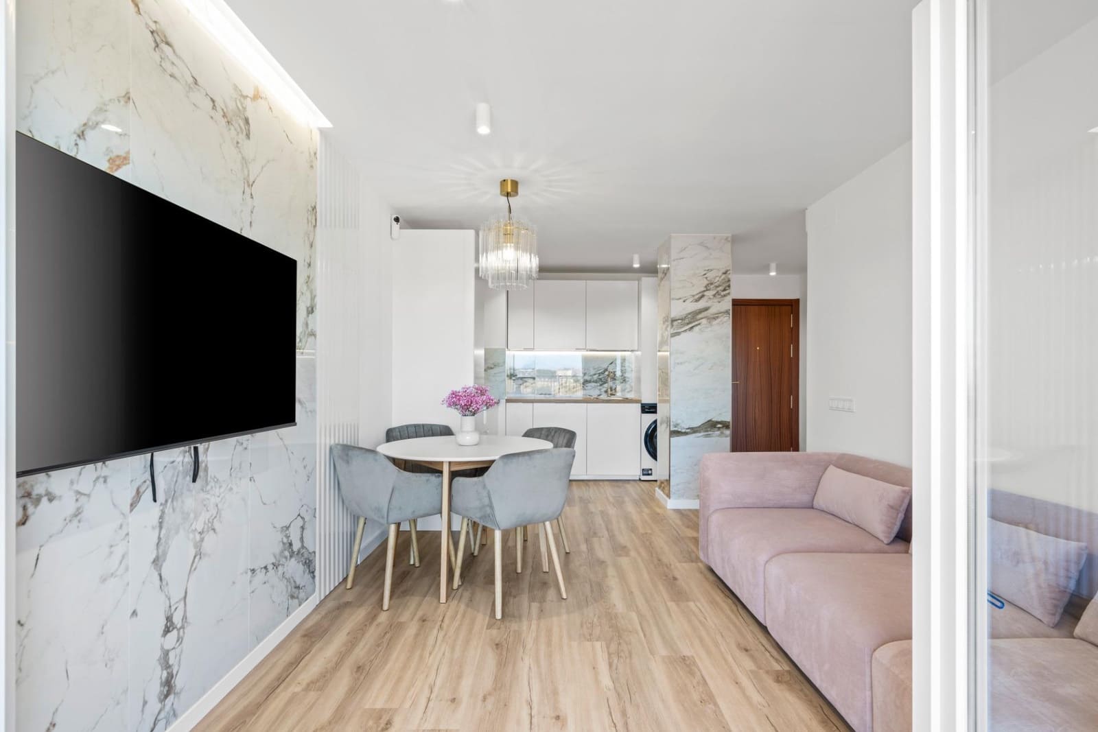 Apartamento de 2 habitaciones en Punta Prima en venta con piscina - 236.000 € (Ref: 9008644)