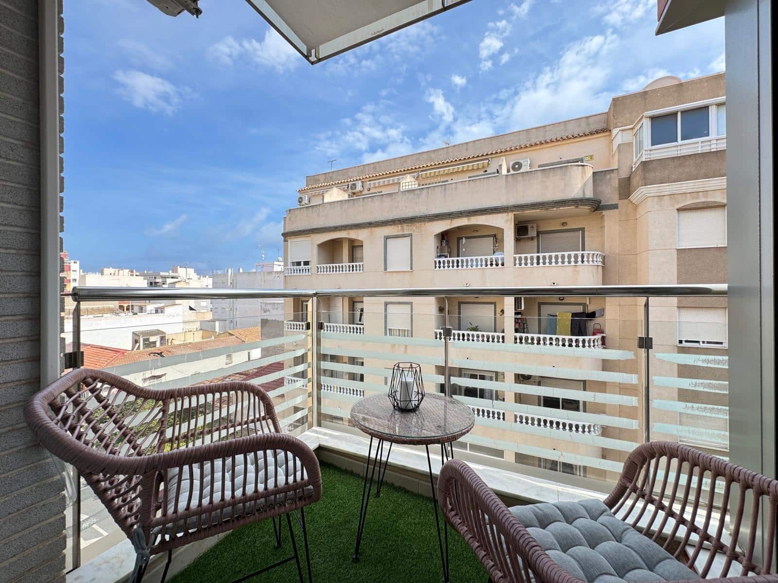 3 soverom Leilighet til salgs i Torrevieja - € 265 000 (Ref: 9009048)