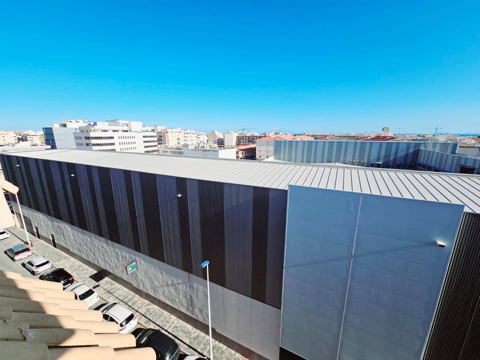 2 soveværelse Penthouse til salg i Torrevieja med swimmingpool - € 124.900 (Ref: 9009050)