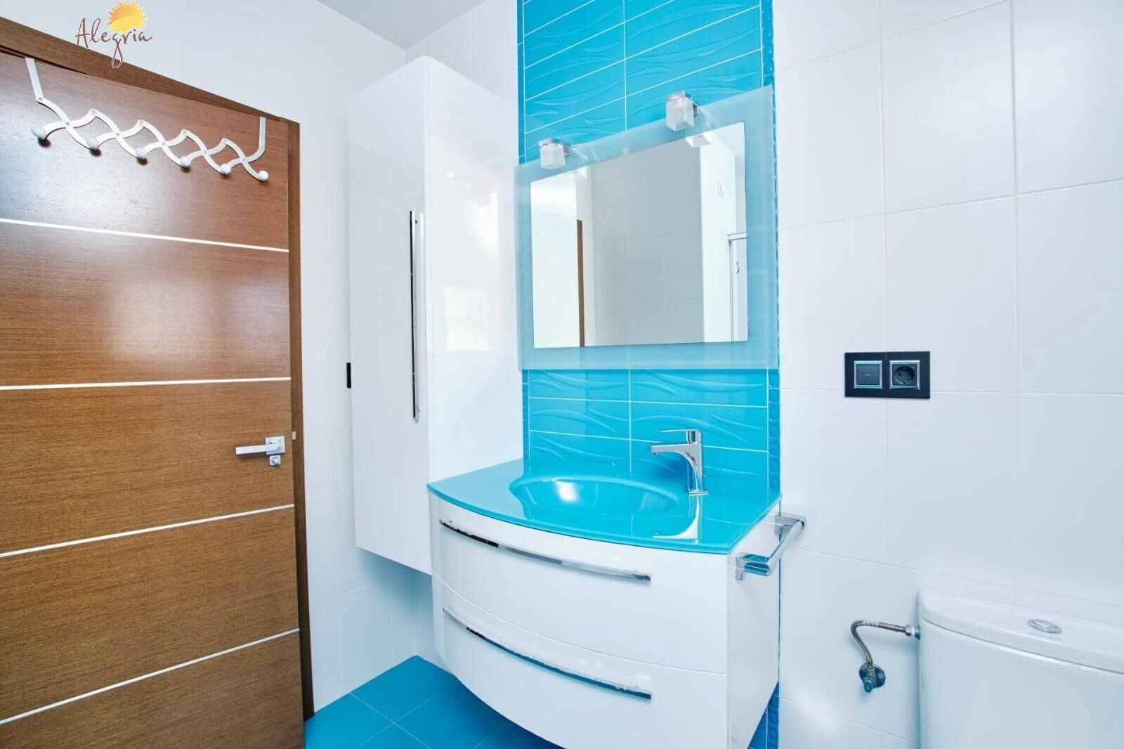 4 sovrum Takvåning till salu i Torrevieja med garage - 624 900 € (Ref: 9012275)