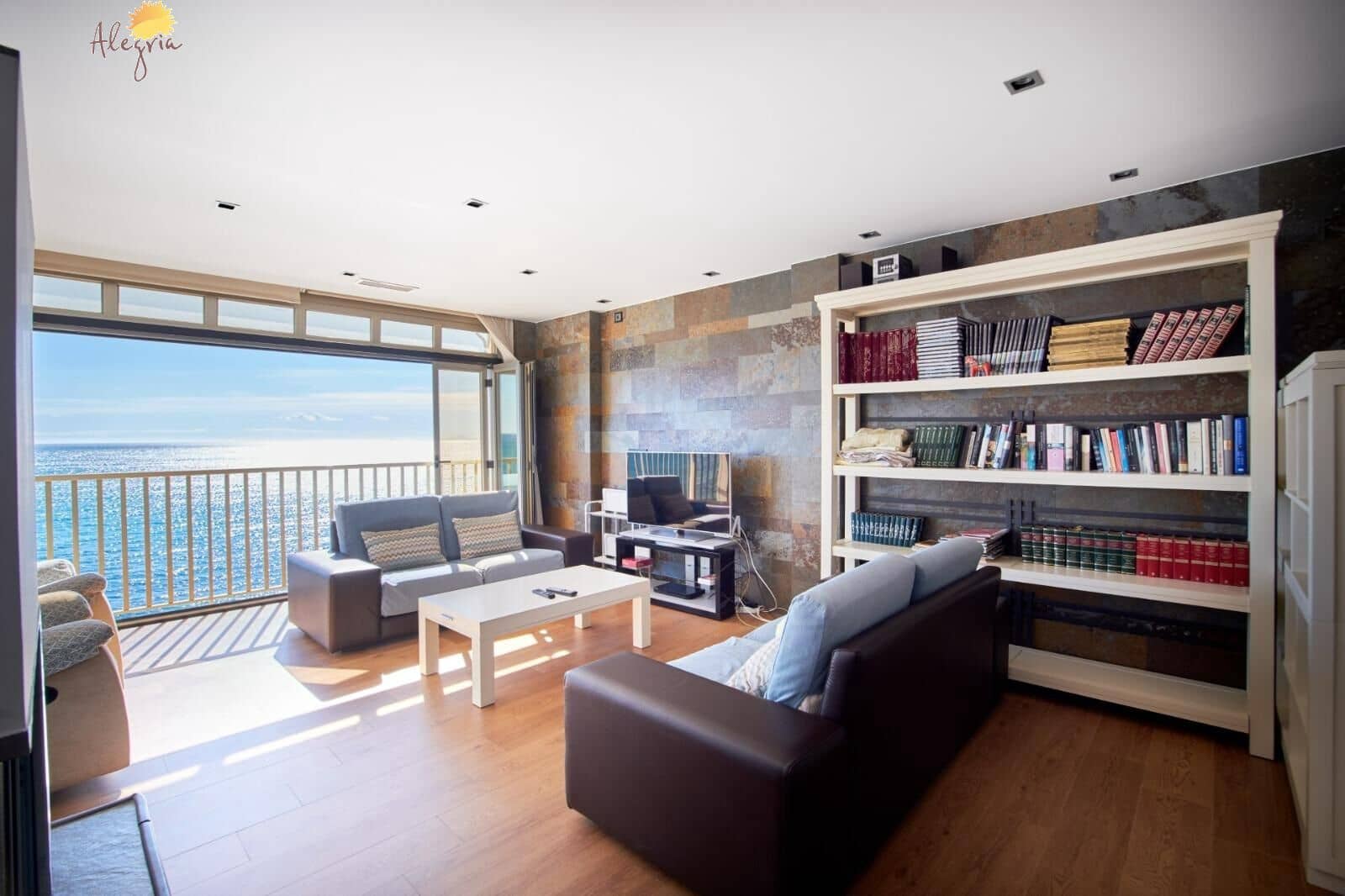 4 sovrum Takvåning till salu i Torrevieja med garage - 624 900 € (Ref: 9012275)